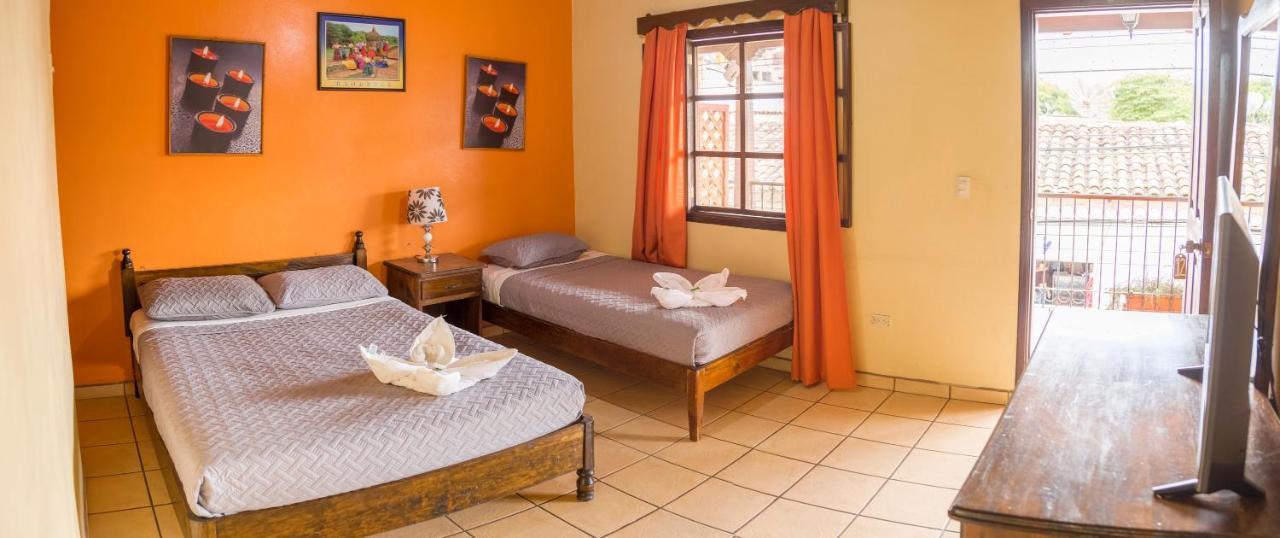 Berakah B&B- Central Park Copan ภายนอก รูปภาพ